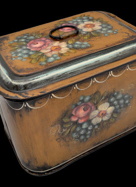 JP3275 - Grandmother's Tote